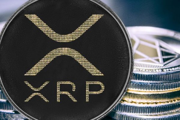 XRP Price Fights to Regain Momentum: Will It Break Through??