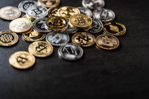Next Crypto to Hit $1 in 2024: The Key Innovations Fueling This Market Push